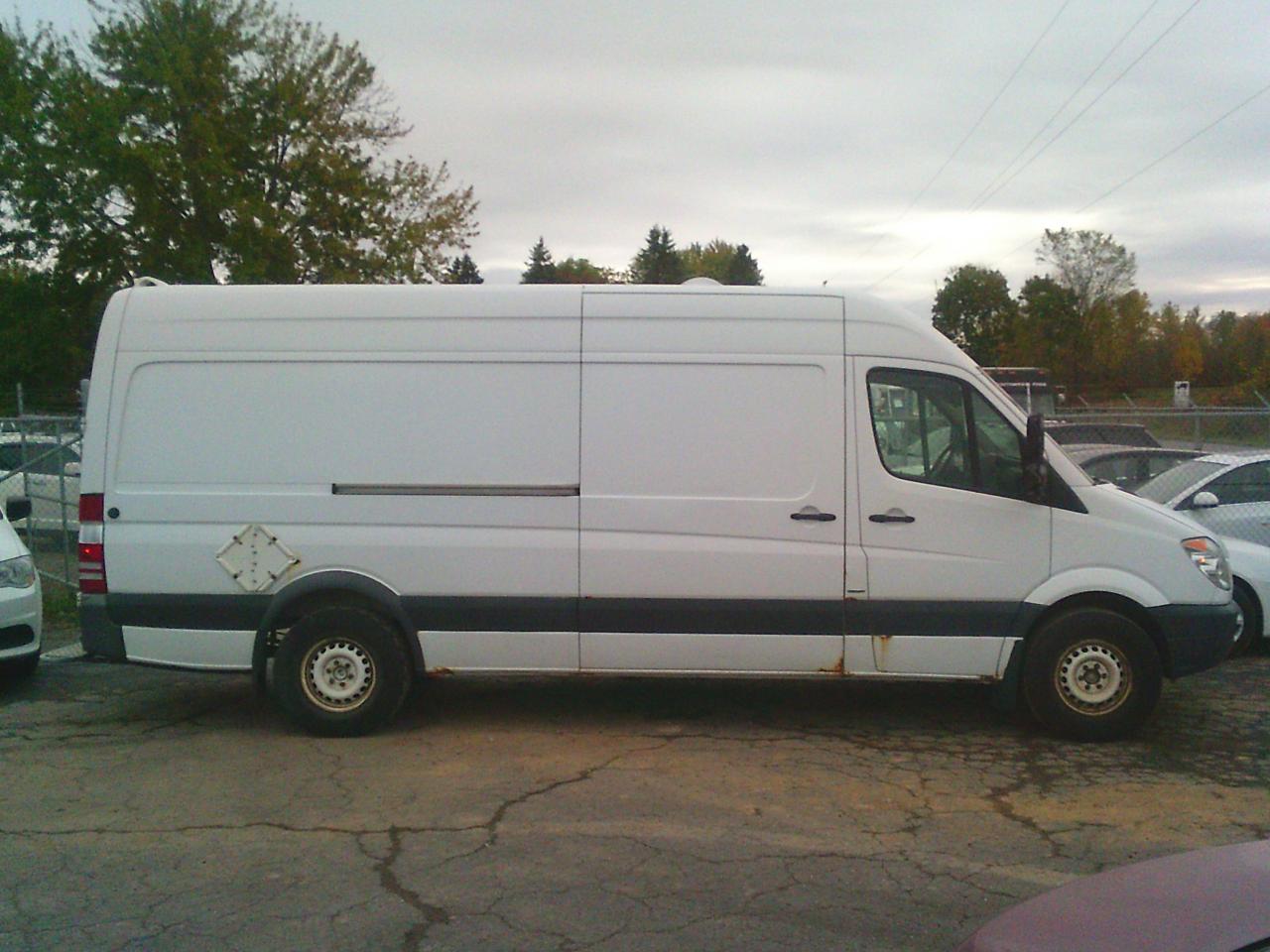 2010 Mercedes-Benz Sprinter High Roof 2500 170 - Photo #1