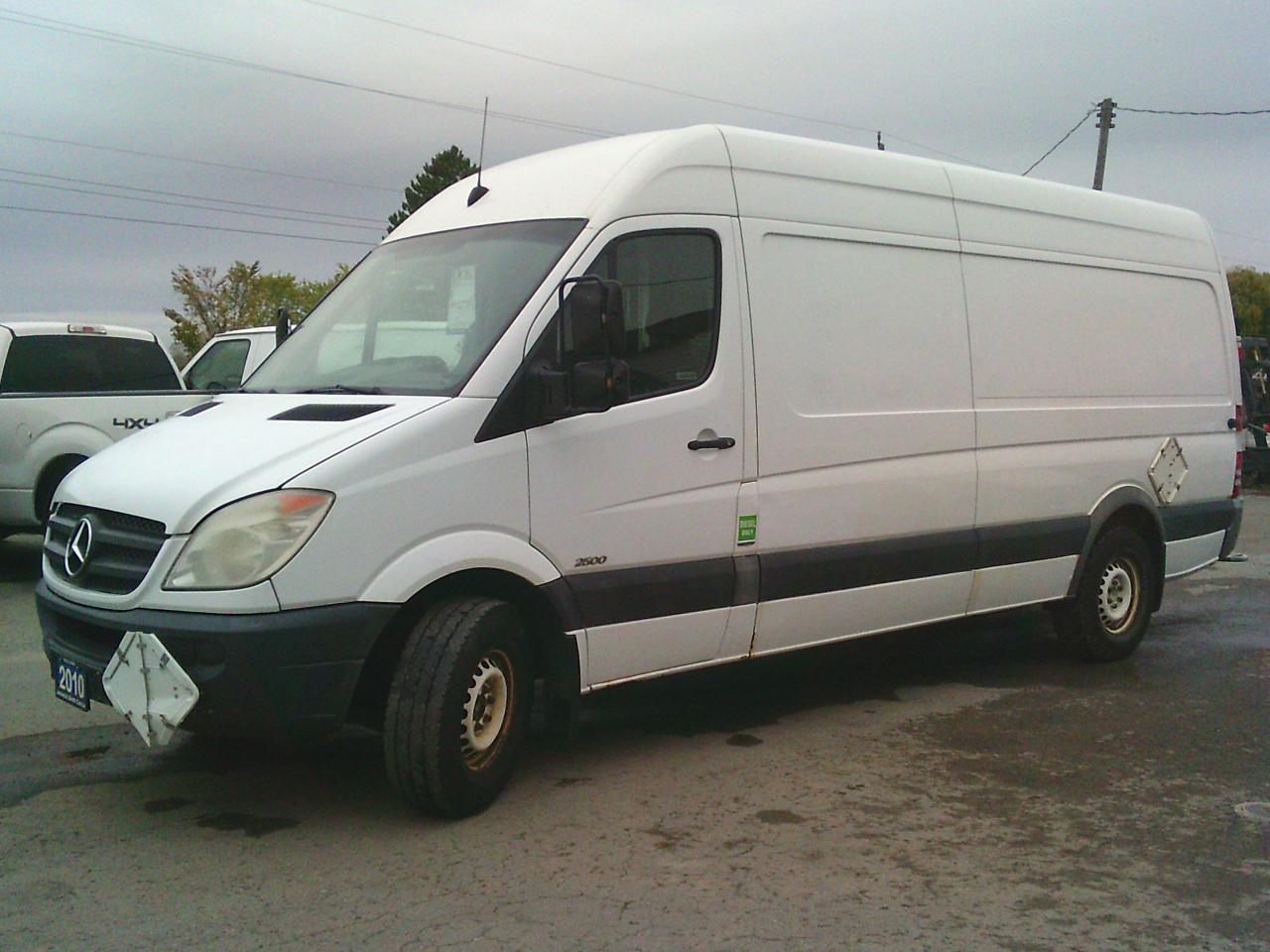 2010 Mercedes-Benz Sprinter High Roof 2500 170 - Photo #2