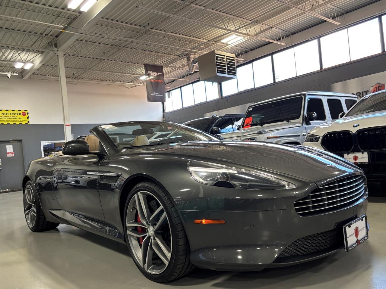 2015 Aston Martin DB9 Volante|V12|RWD|NO LUX TAX|CERAMICBRAKES|NAV|WOOD| - Photo #2