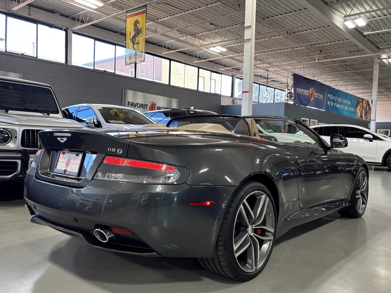 2015 Aston Martin DB9 Volante|V12|RWD|NO LUX TAX|CERAMICBRAKES|NAV|WOOD| - Photo #10
