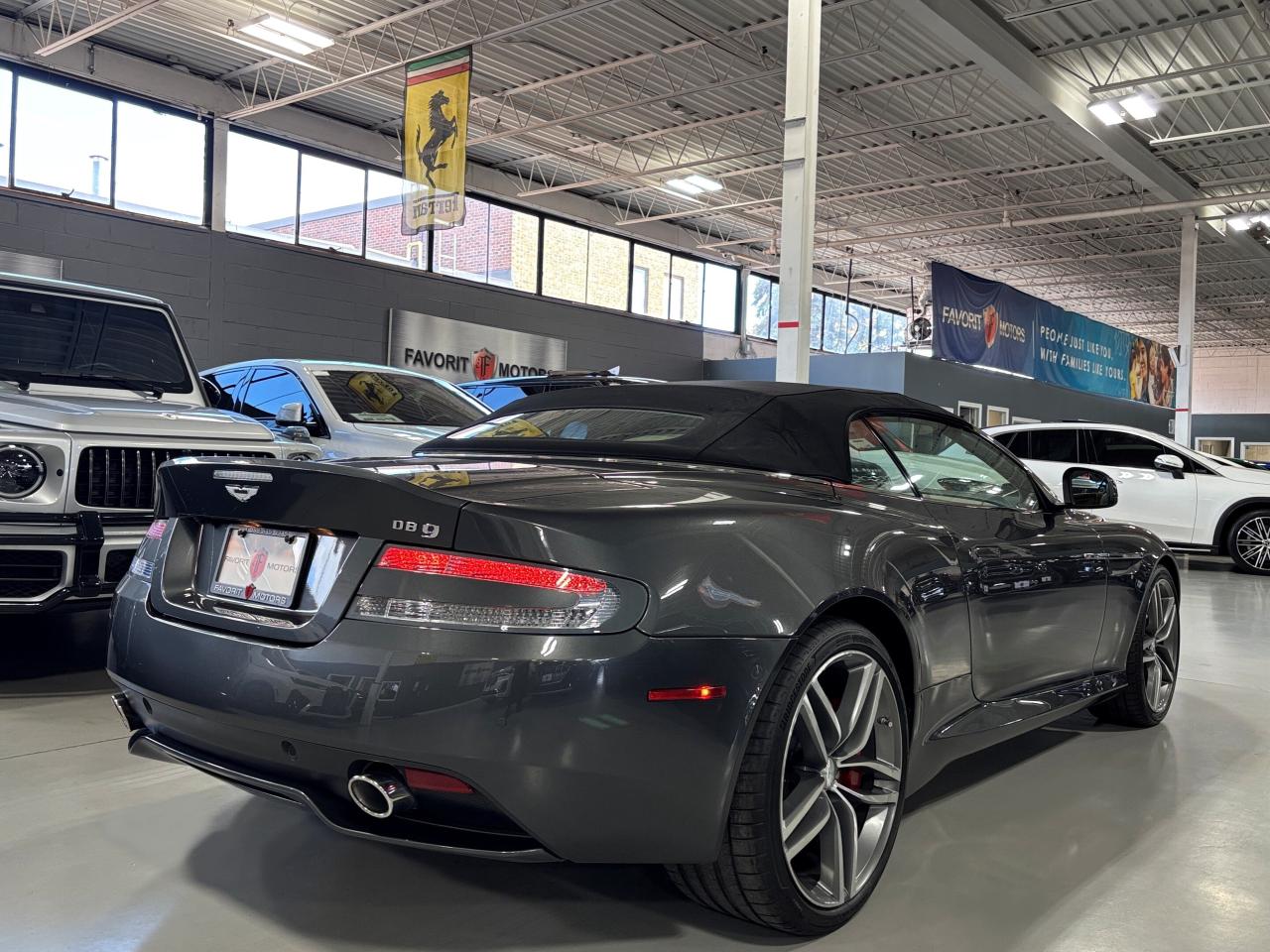 2015 Aston Martin DB9 Volante|V12|RWD|NO LUX TAX|CERAMICBRAKES|NAV|WOOD| - Photo #11