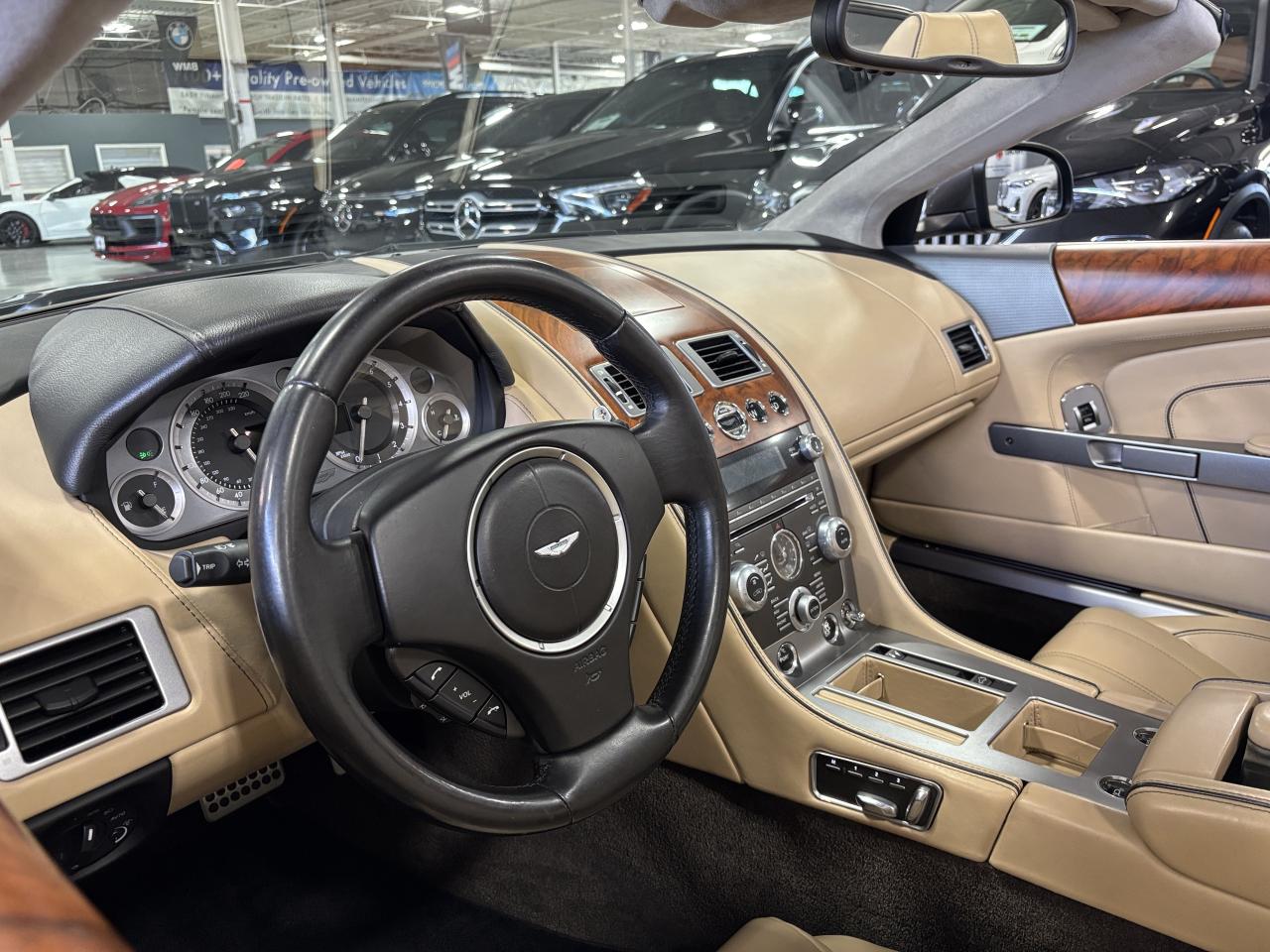 2015 Aston Martin DB9 Volante|V12|RWD|NO LUX TAX|CERAMICBRAKES|NAV|WOOD| - Photo #17