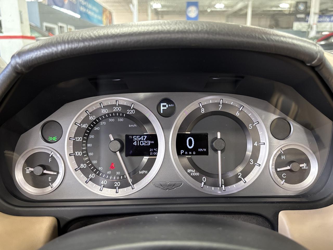 2015 Aston Martin DB9 Volante|V12|RWD|NO LUX TAX|CERAMICBRAKES|NAV|WOOD| - Photo #37