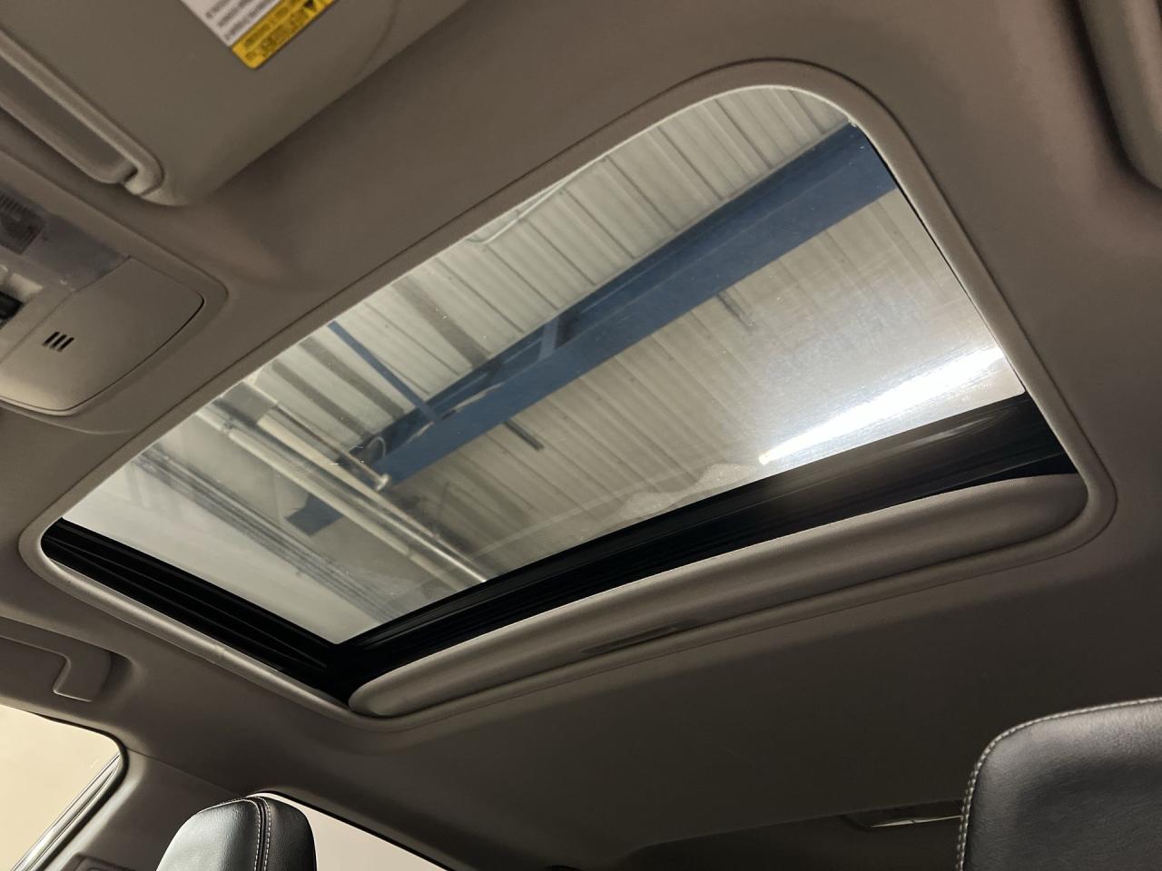 2017 Toyota RAV4 HYBRID LIMITED AWD | HTD LEATHER |SUNROOF | ALLOYS Photo