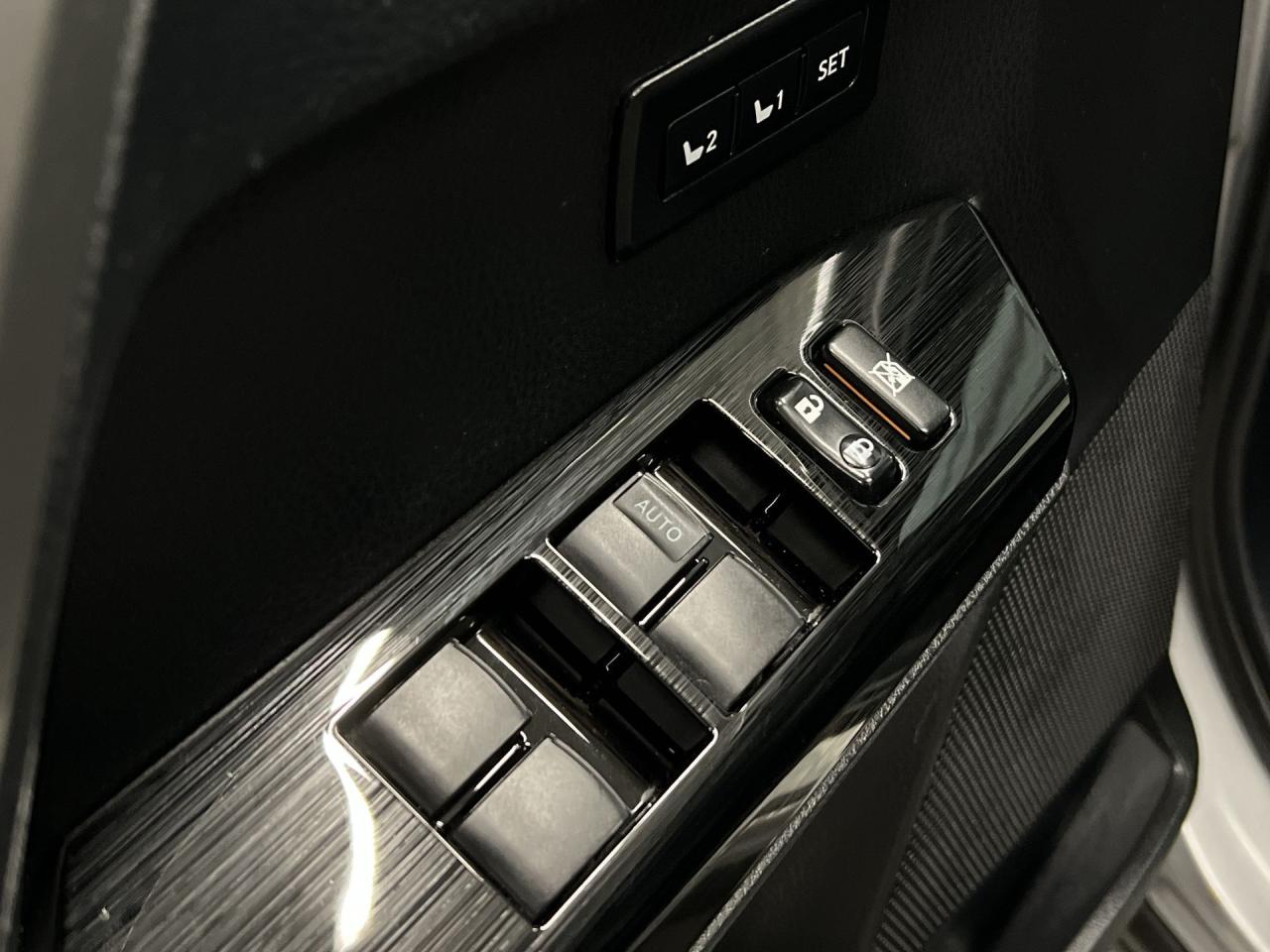 2017 Toyota RAV4 HYBRID LIMITED AWD | HTD LEATHER |SUNROOF | ALLOYS Photo