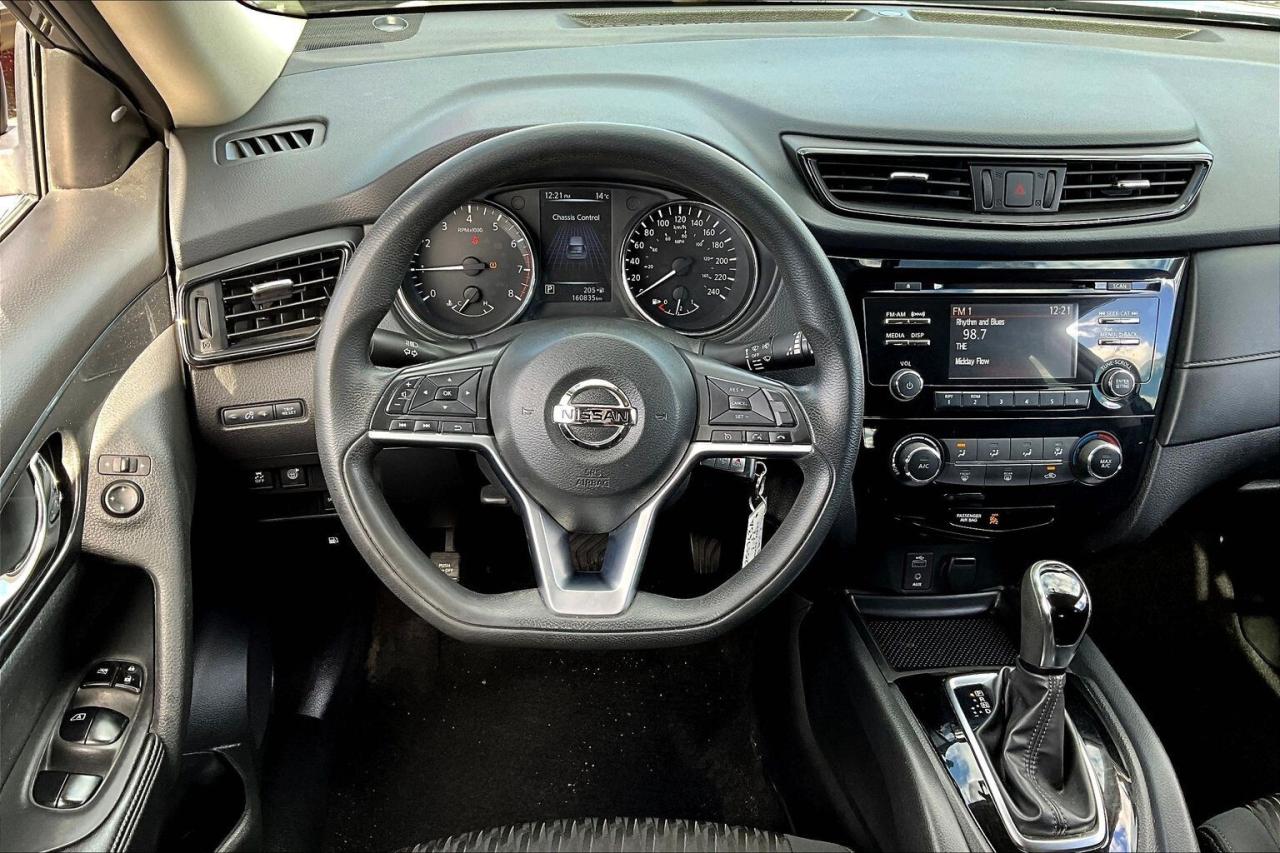 2017 Nissan Rogue S | Heated Seats | Remote Start | FWD Photo