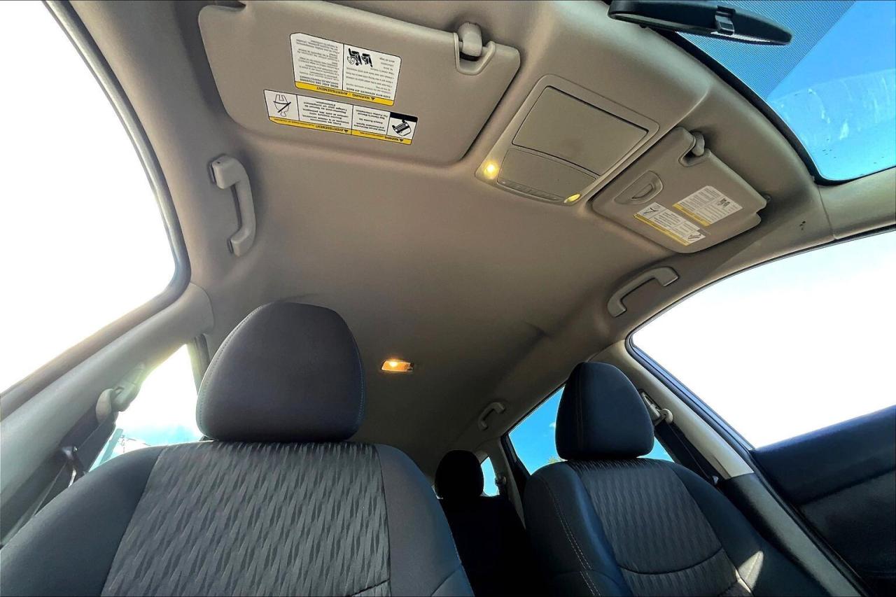 2017 Nissan Rogue S | Heated Seats | Remote Start | FWD Photo