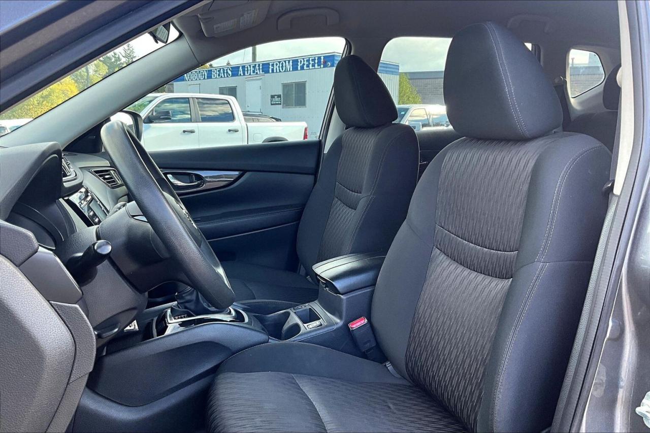 2017 Nissan Rogue S | Heated Seats | Remote Start | FWD Photo