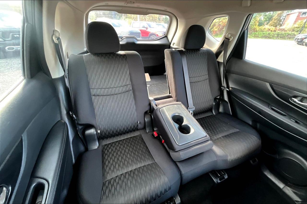 2017 Nissan Rogue S | Heated Seats | Remote Start | FWD Photo