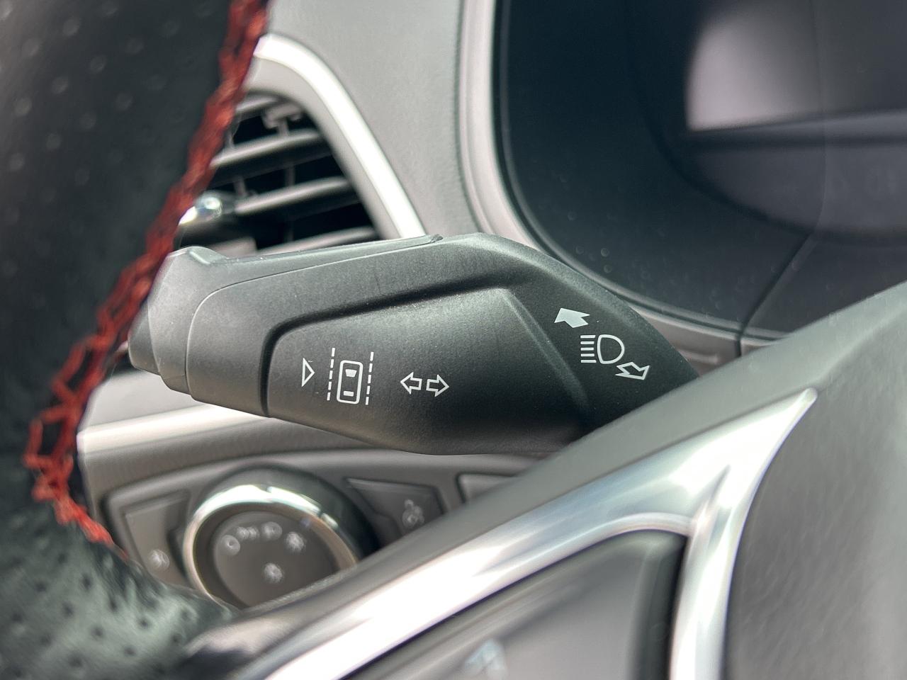 2022 Ford Edge ST Line Photo