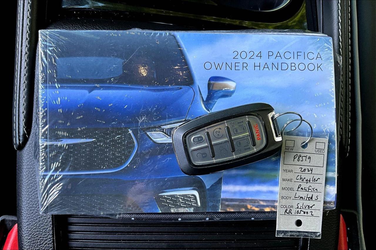 2024 Chrysler Pacifica Limited S App | TheatreGroup | SafetySphere | FWD Photo