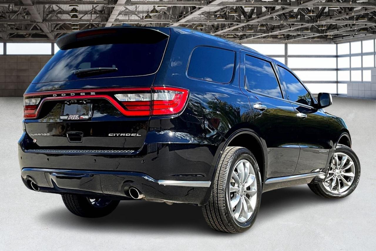 2024 Dodge Durango Citadel | Vented Leather | Sunroof | NAV | AWD Photo