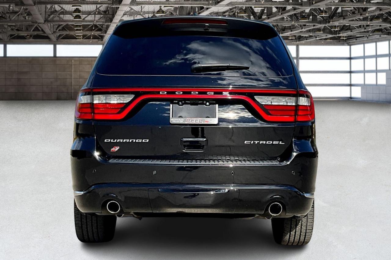 2024 Dodge Durango Citadel | Vented Leather | Sunroof | NAV | AWD Photo