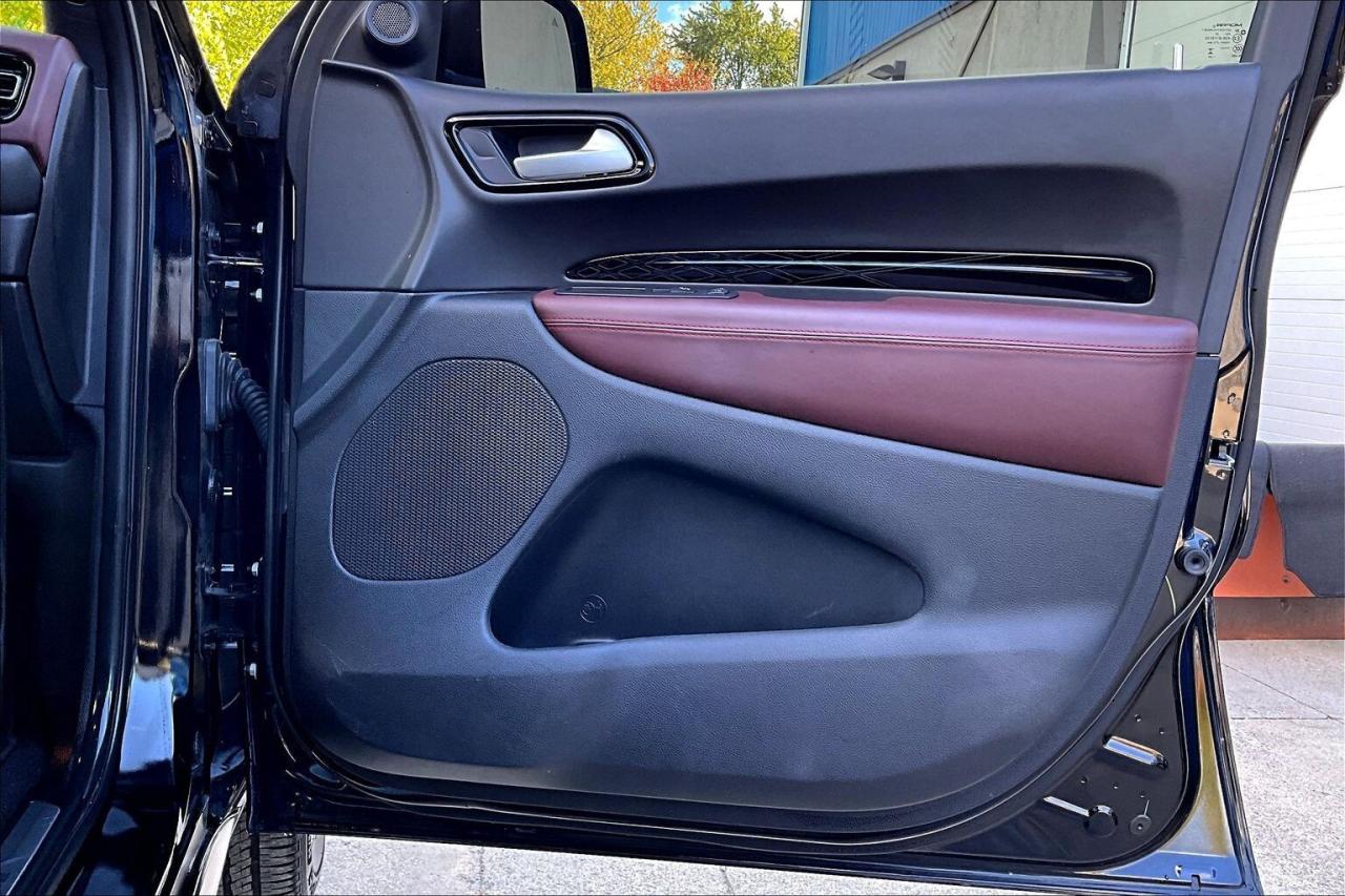 2024 Dodge Durango Citadel | Vented Leather | Sunroof | NAV | AWD Photo