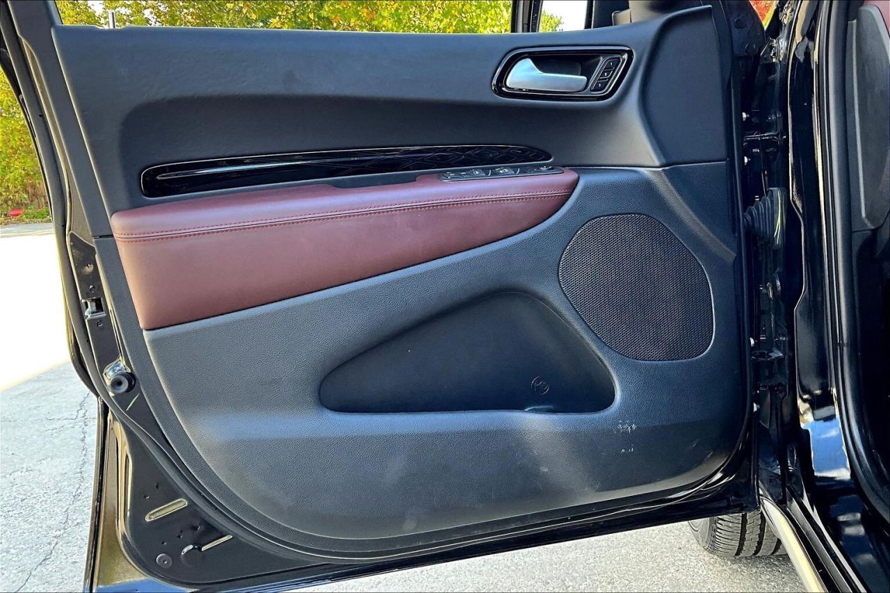 2024 Dodge Durango Citadel | Vented Leather | Sunroof | NAV | AWD Photo