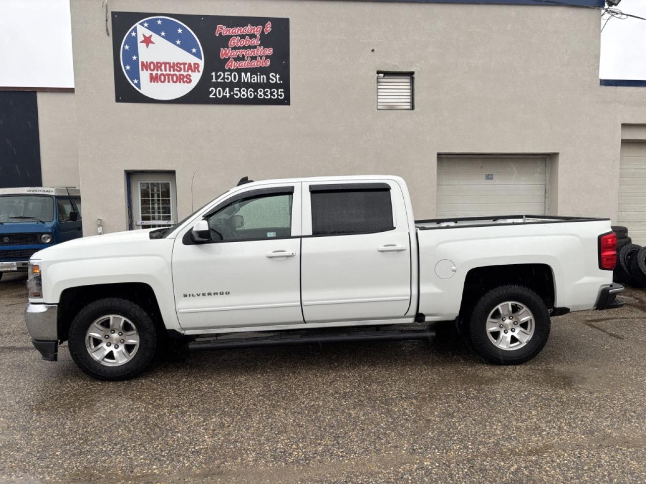 Used 2017 Chevrolet Silverado 1500 1LT 4x4 Crew Cab 6.6 ft. box 153 in. WB Automatic for sale in Winnipeg, MB