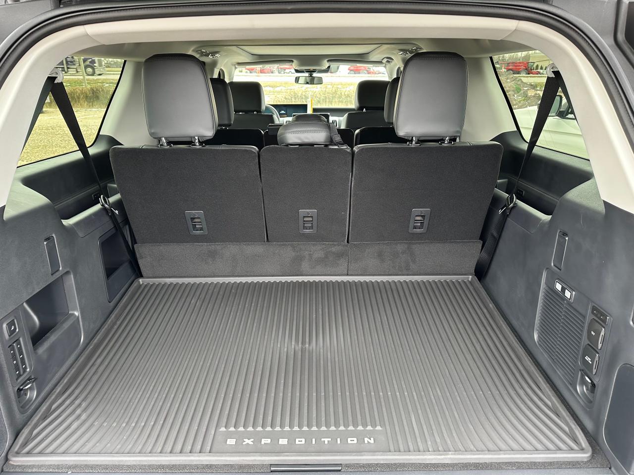 2025 Ford Expedition ACTIVE MAX 4x4 202A Photo5