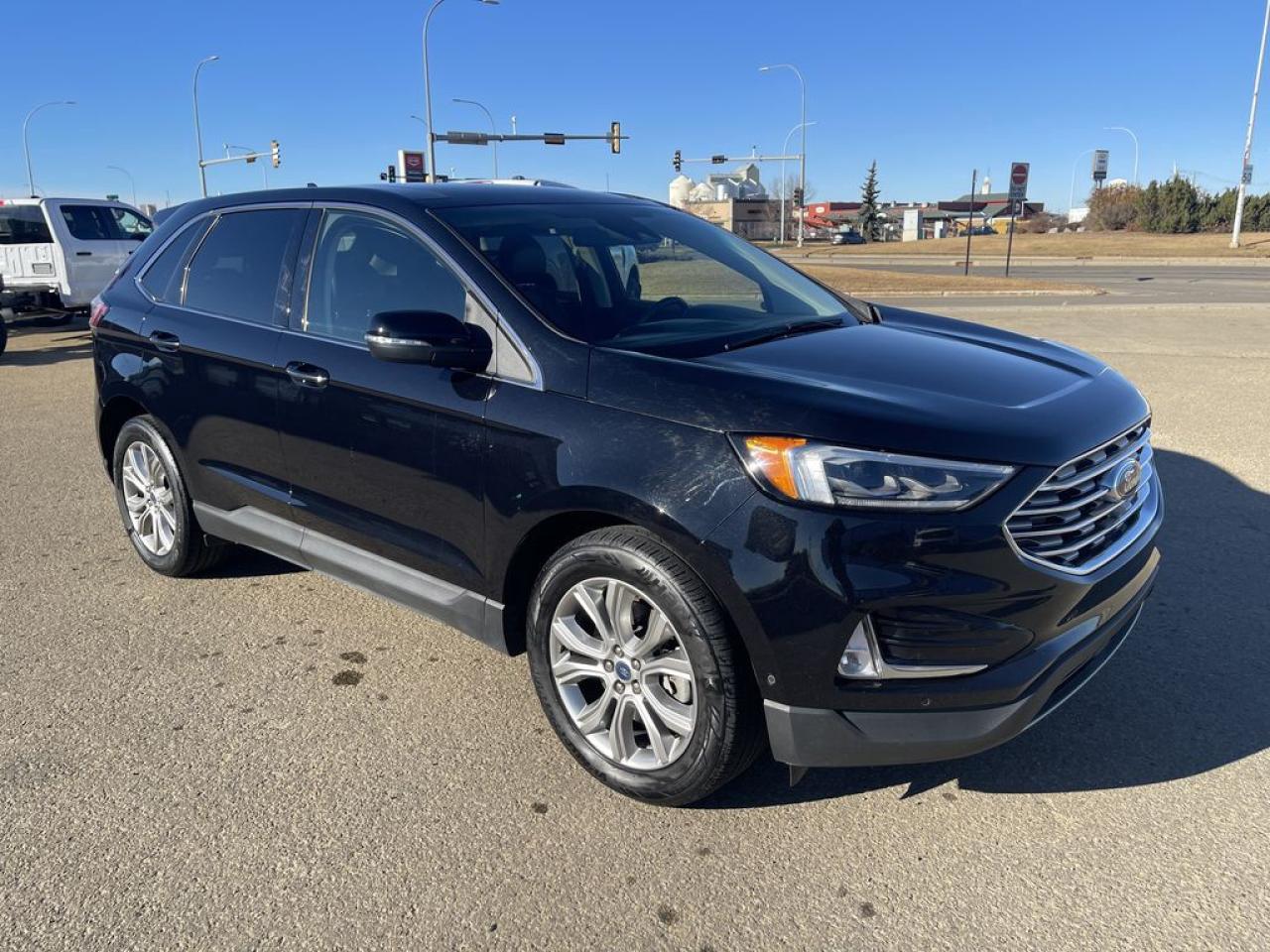 2019 Ford Edge Titanium Photo0