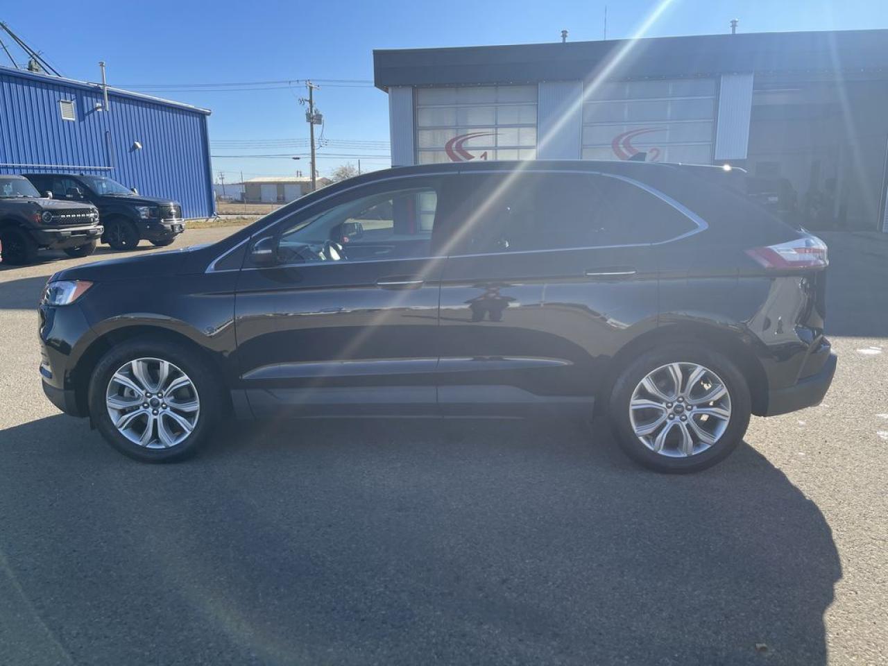 2019 Ford Edge Titanium Photo