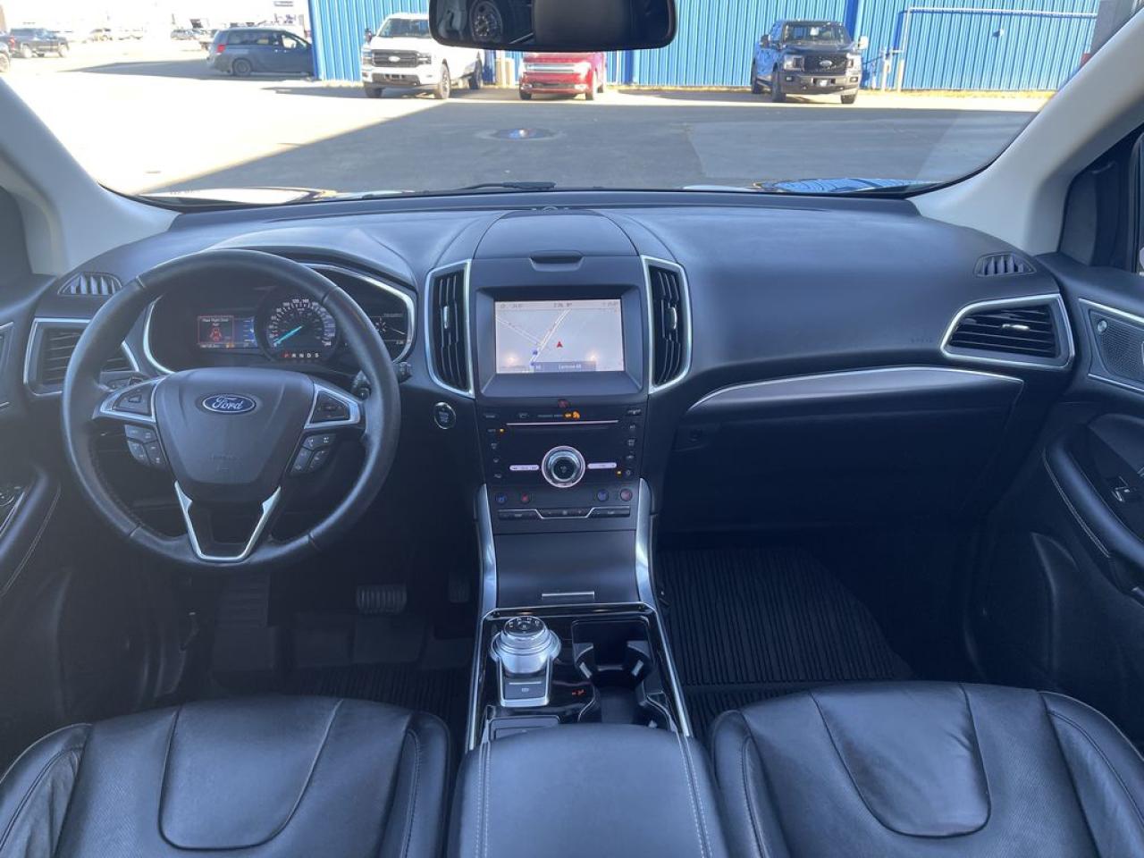 2019 Ford Edge Titanium Photo5