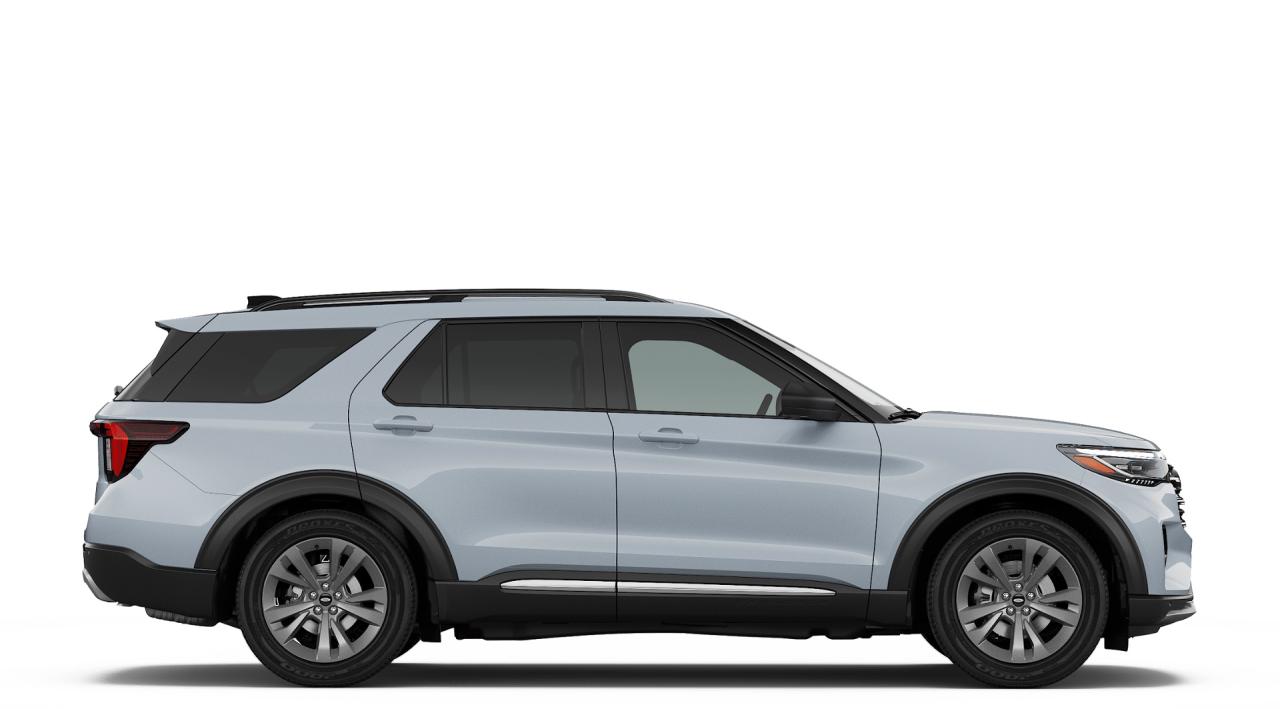 2026 Ford Explorer Active Photo5