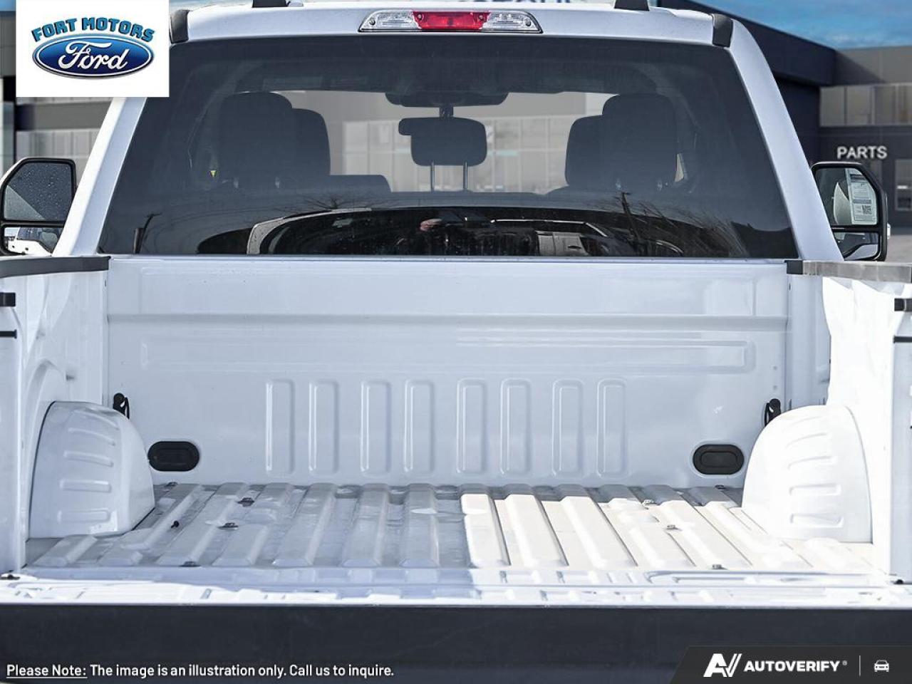 2026 Ford SUPERDUTY F-350® XLT Photo5