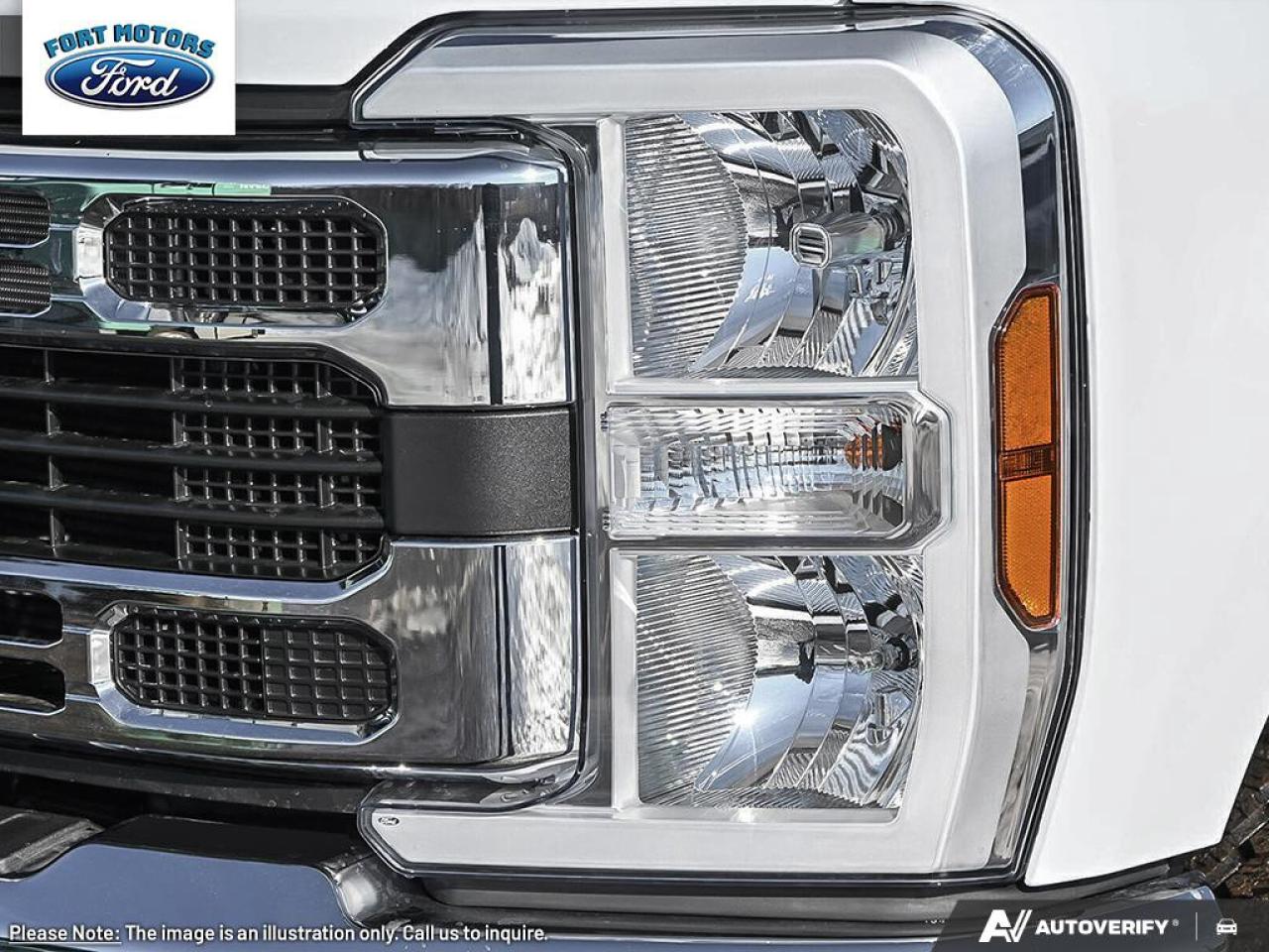 2026 Ford SUPERDUTY F-350® XLT Photo5