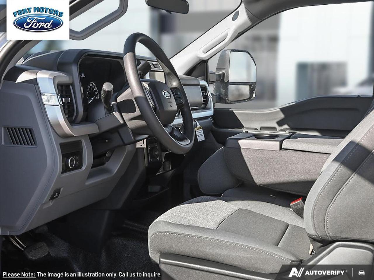 2026 Ford SUPERDUTY F-350® XLT Photo5