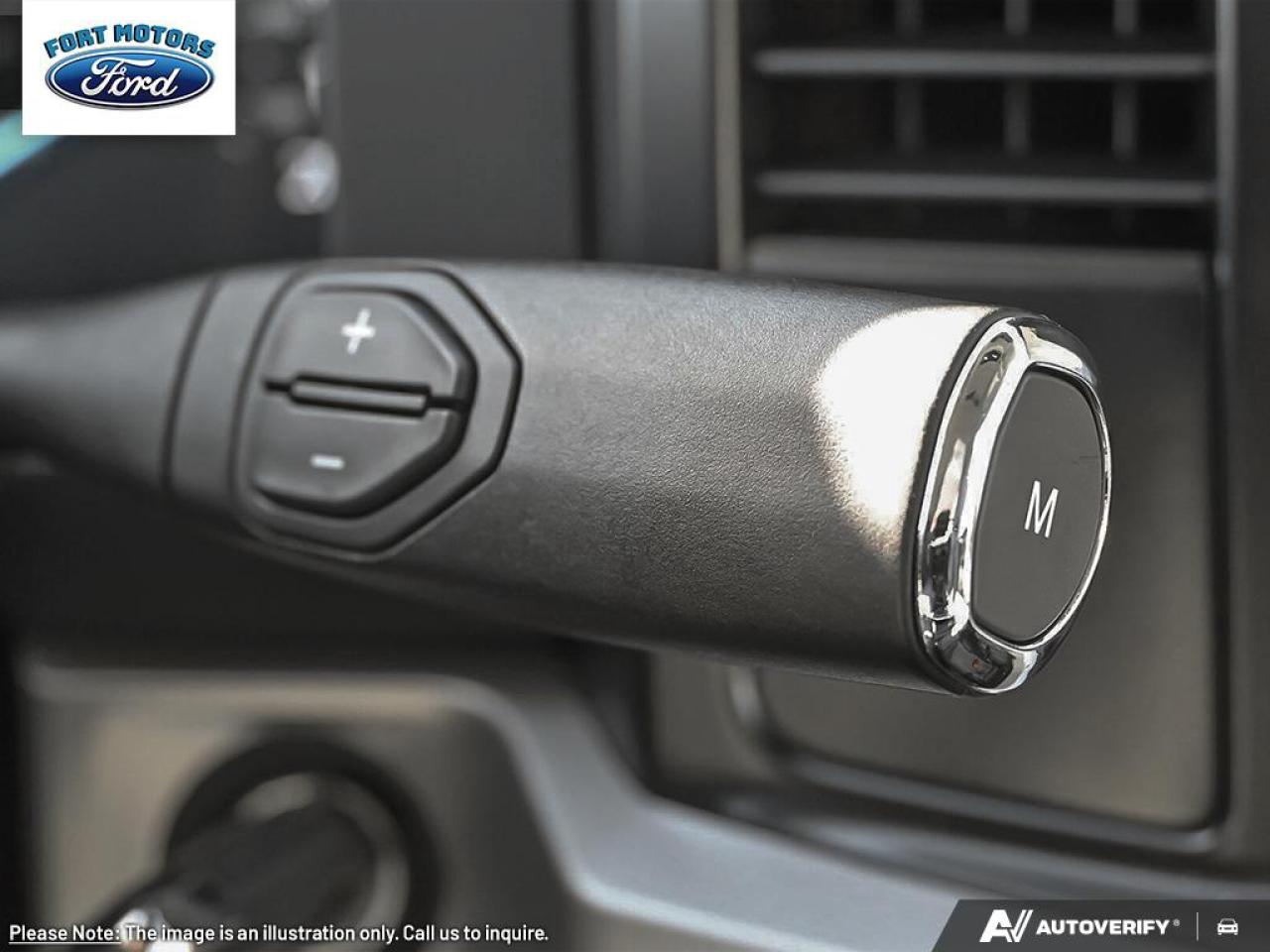 2026 Ford SUPERDUTY F-350® XLT Photo5