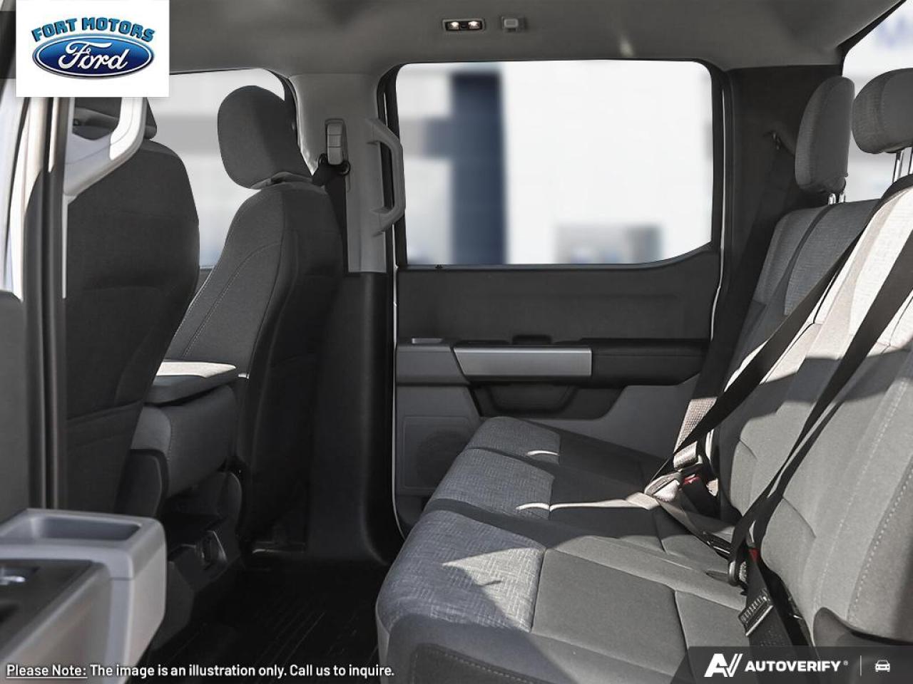 2026 Ford SUPERDUTY F-350® XLT Photo5