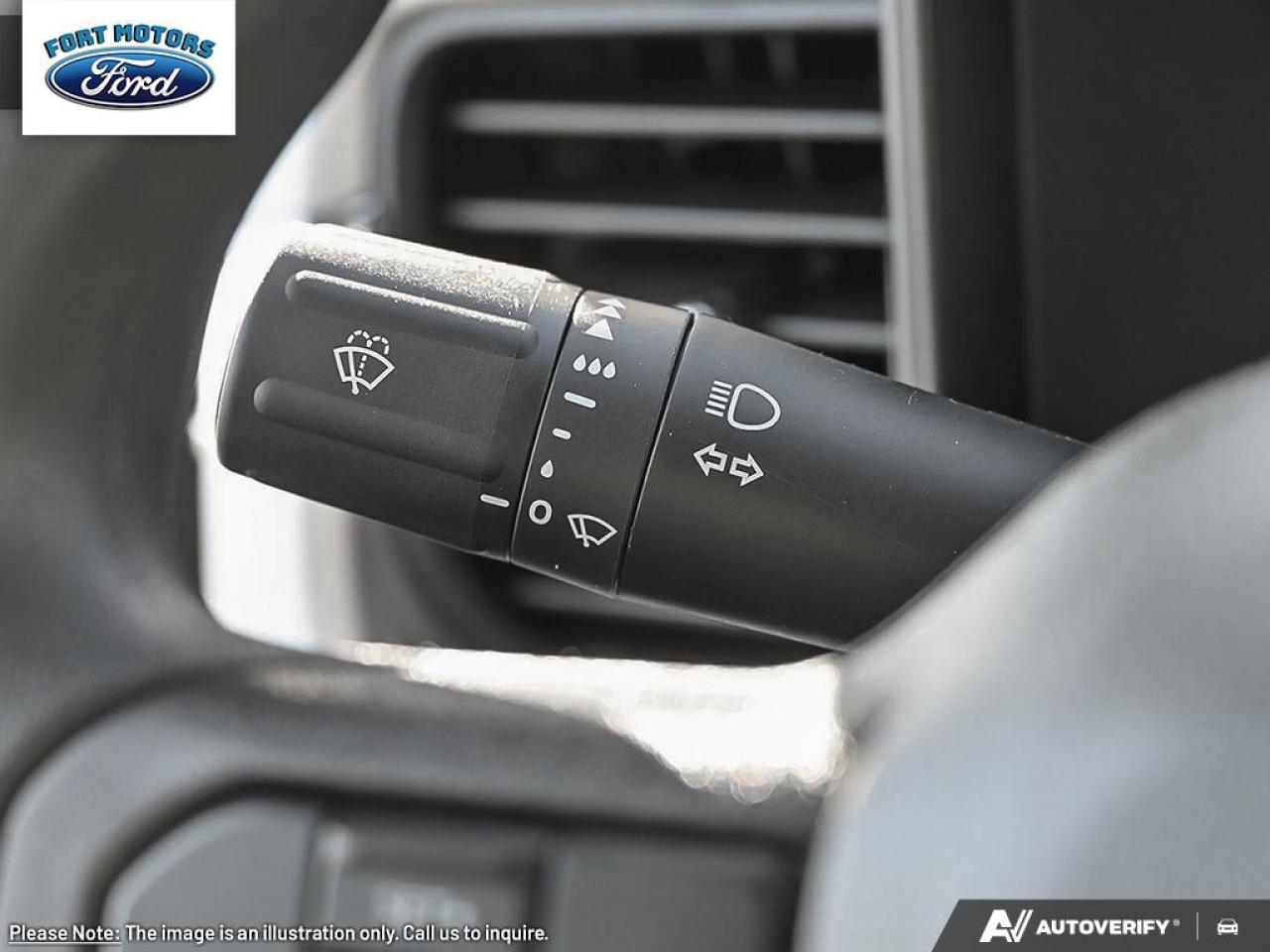 2026 Ford SUPERDUTY F-350® XLT Photo5