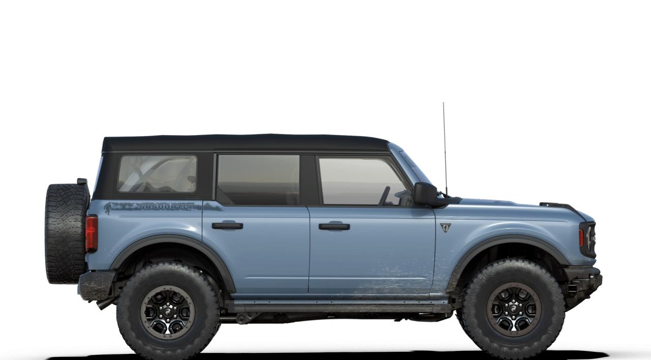 2025 Ford Bronco Base Photo5