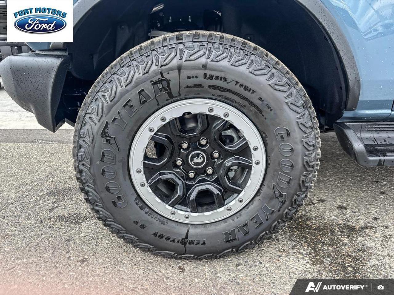 2025 Ford Bronco Base Photo5