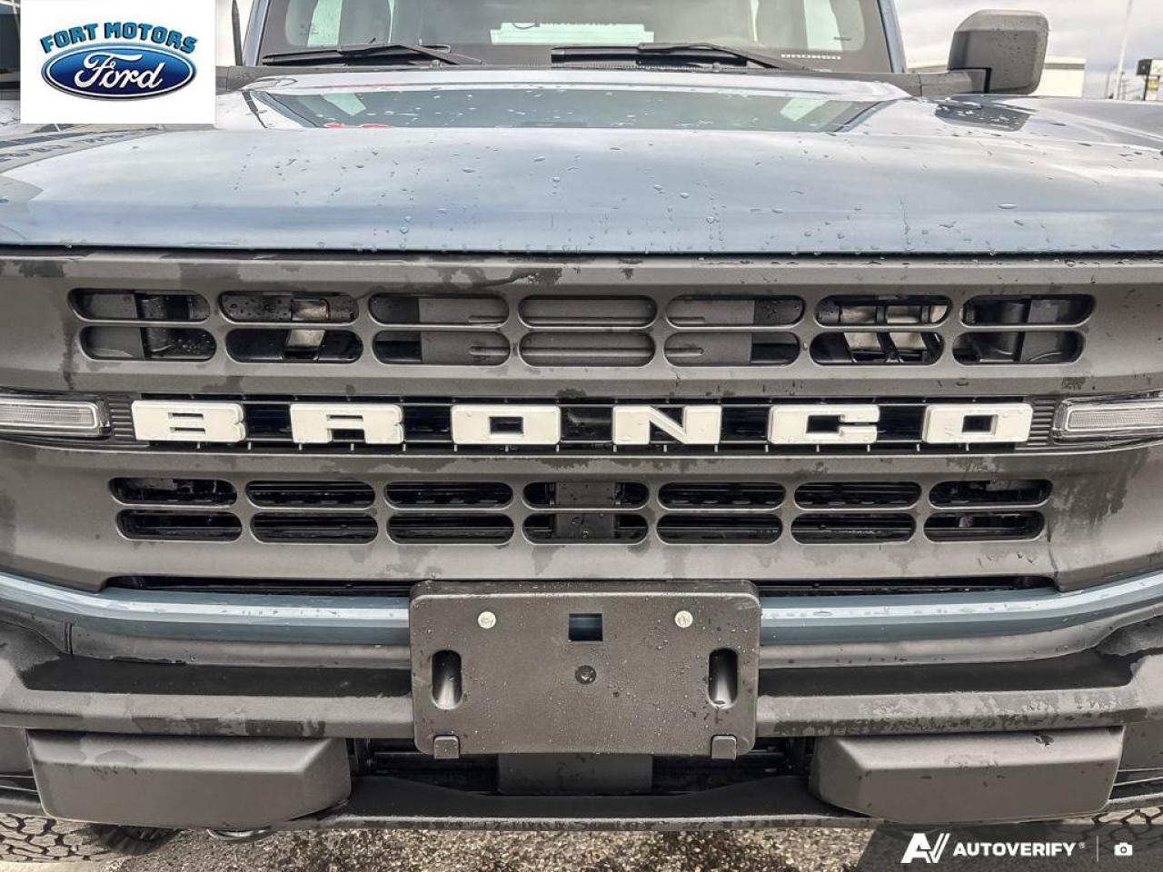 2025 Ford Bronco Base Photo5