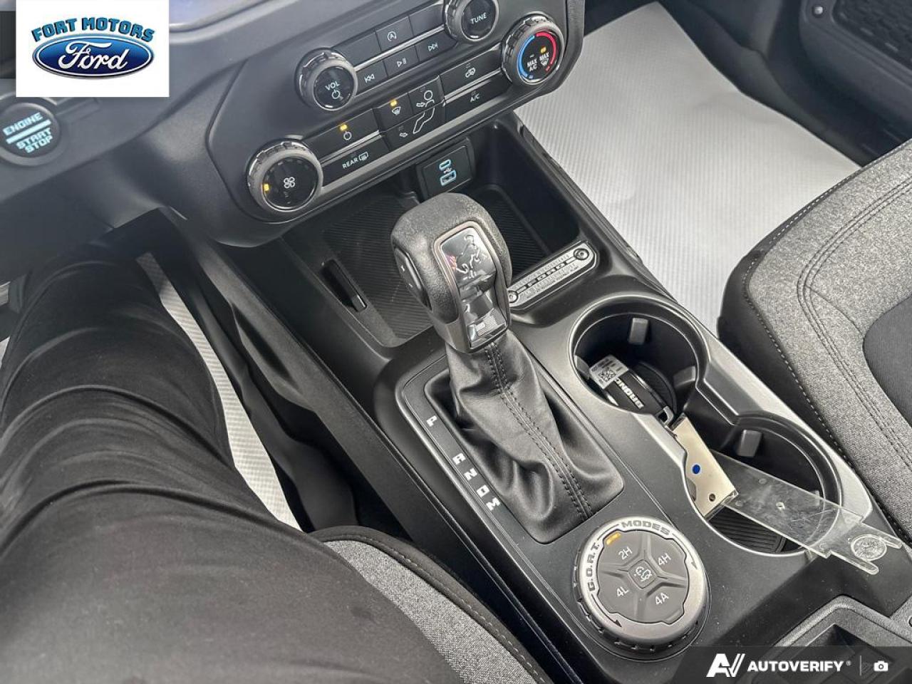 2025 Ford Bronco Base Photo5