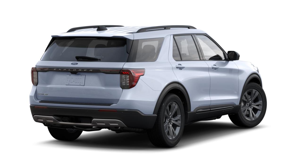 2025 Ford Explorer Active Photo2