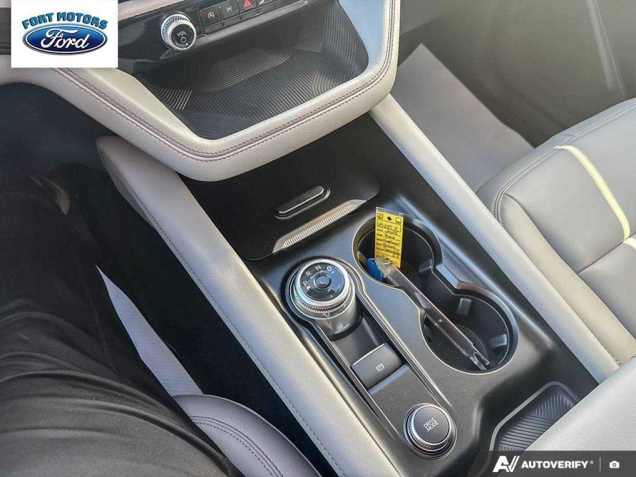 2025 Ford Explorer Active Photo5