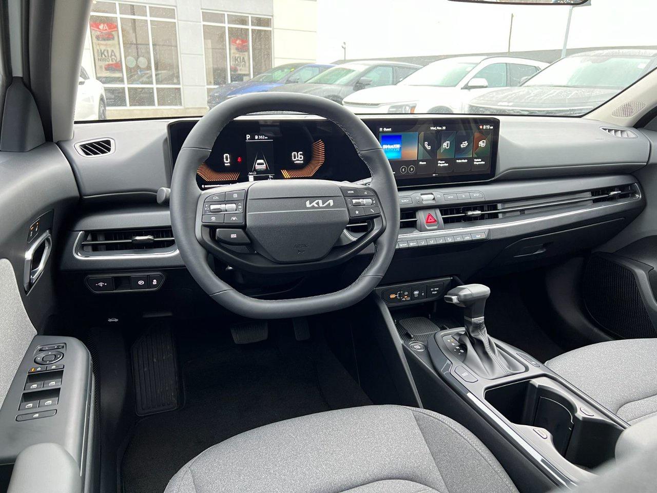 2025 Kia K4 EX Photo