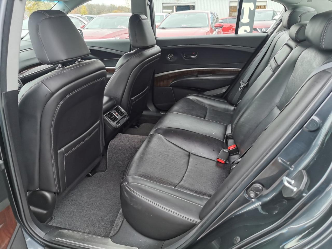 2017 Acura RLX Sport Hybrid - Photo #17