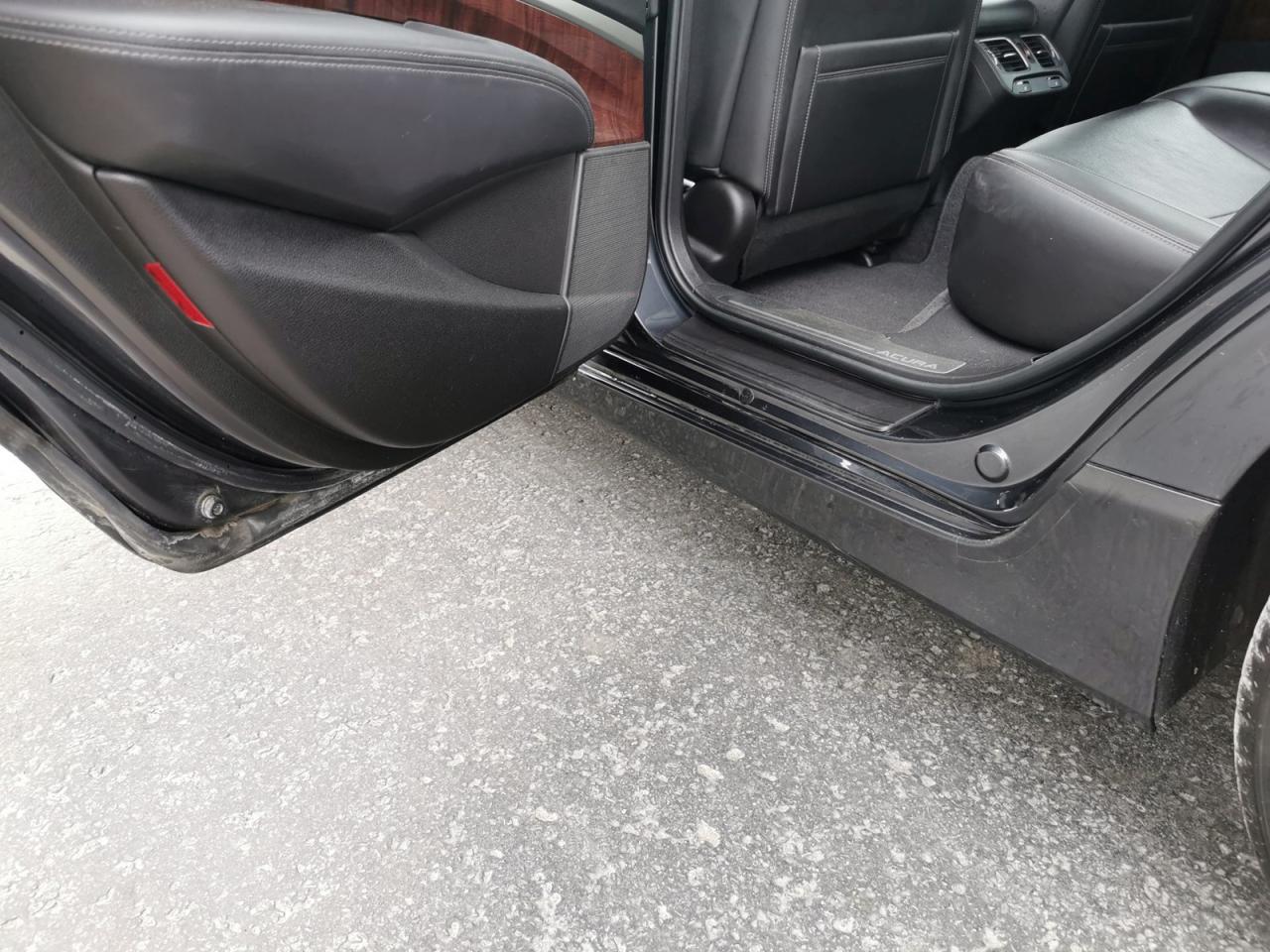 2017 Acura RLX Sport Hybrid - Photo #19