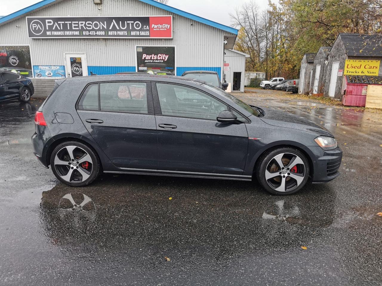 2017 Volkswagen Golf GTI - Photo #2
