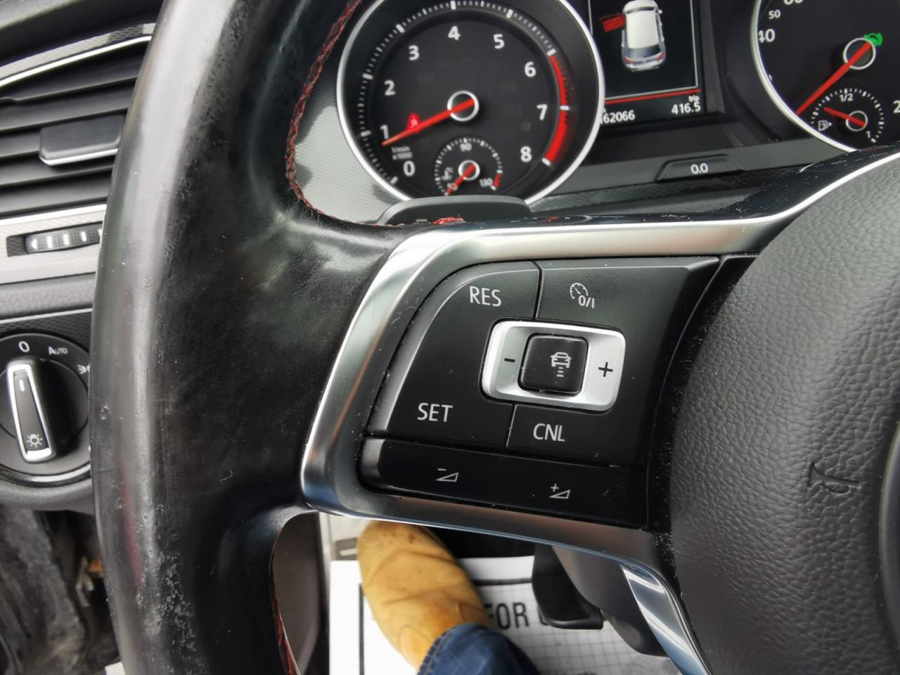 2017 Volkswagen Golf GTI - Photo #17