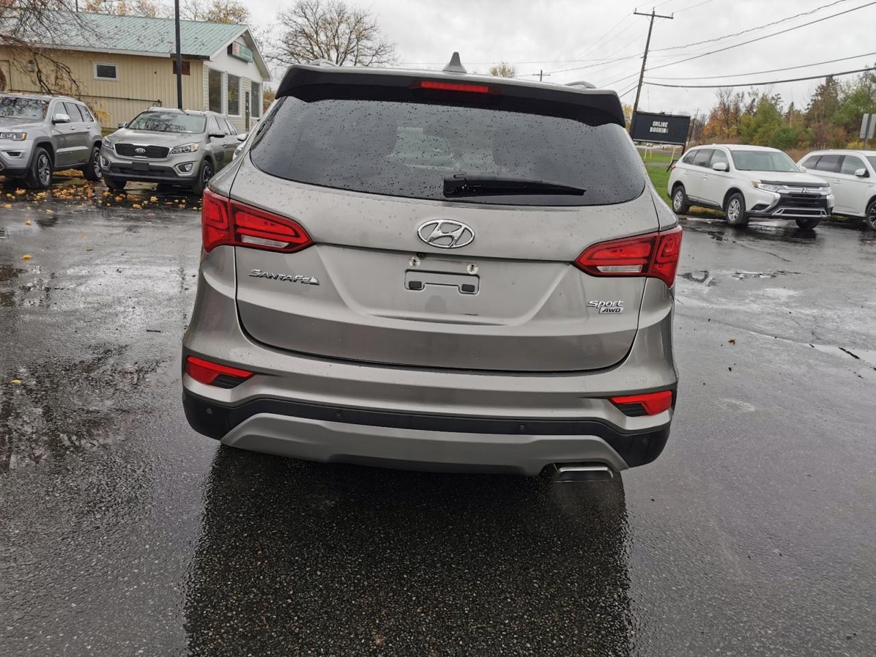 2018 Hyundai Santa Fe Sport 2.4 - Photo #6