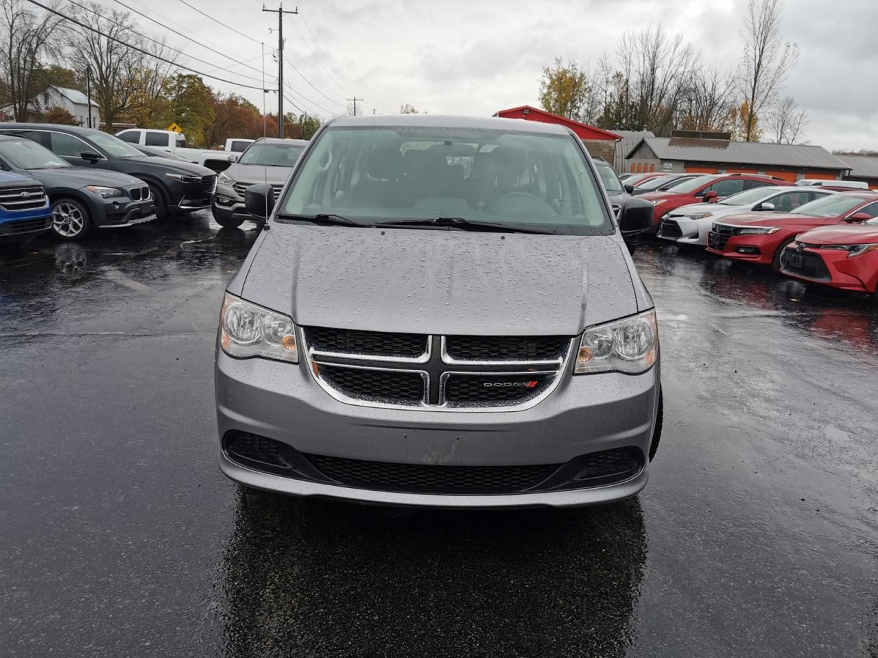2016 Dodge Grand Caravan SE - Photo #2