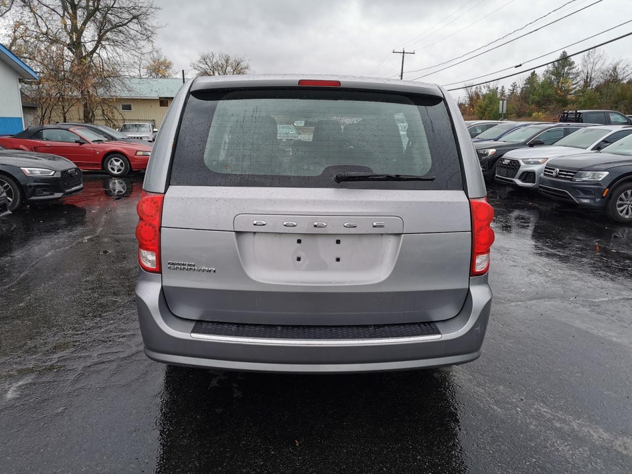 2016 Dodge Grand Caravan SE - Photo #6