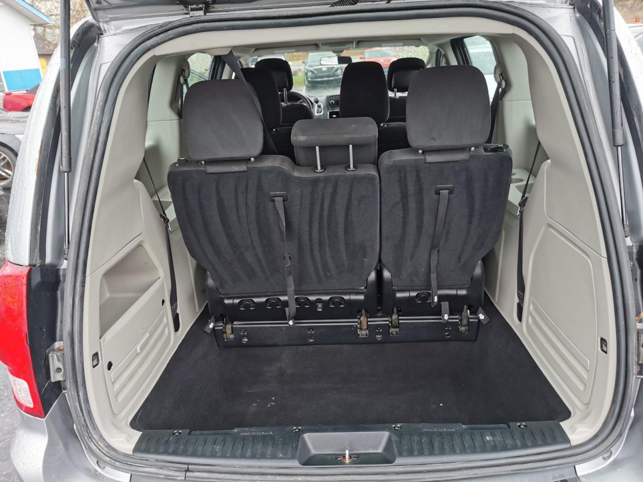 2016 Dodge Grand Caravan SE - Photo #20