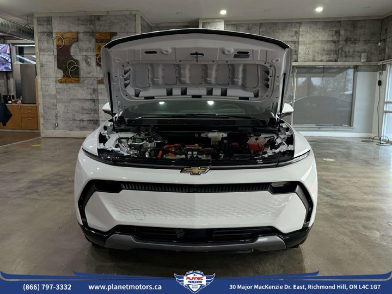 2025 Chevrolet Equinox EV LT - Photo #12