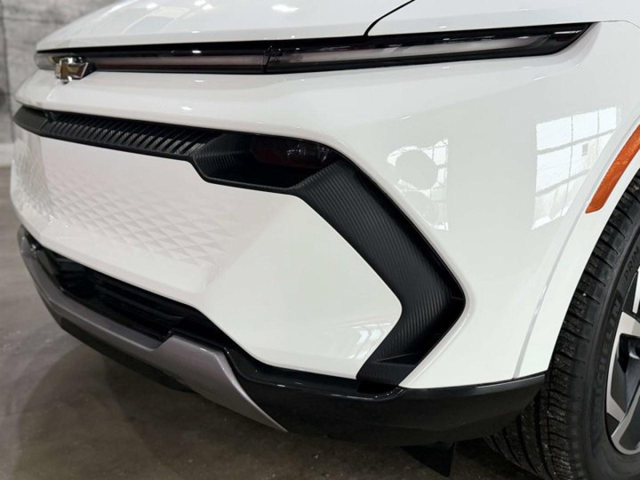 2025 Chevrolet Equinox EV LT - Photo #15