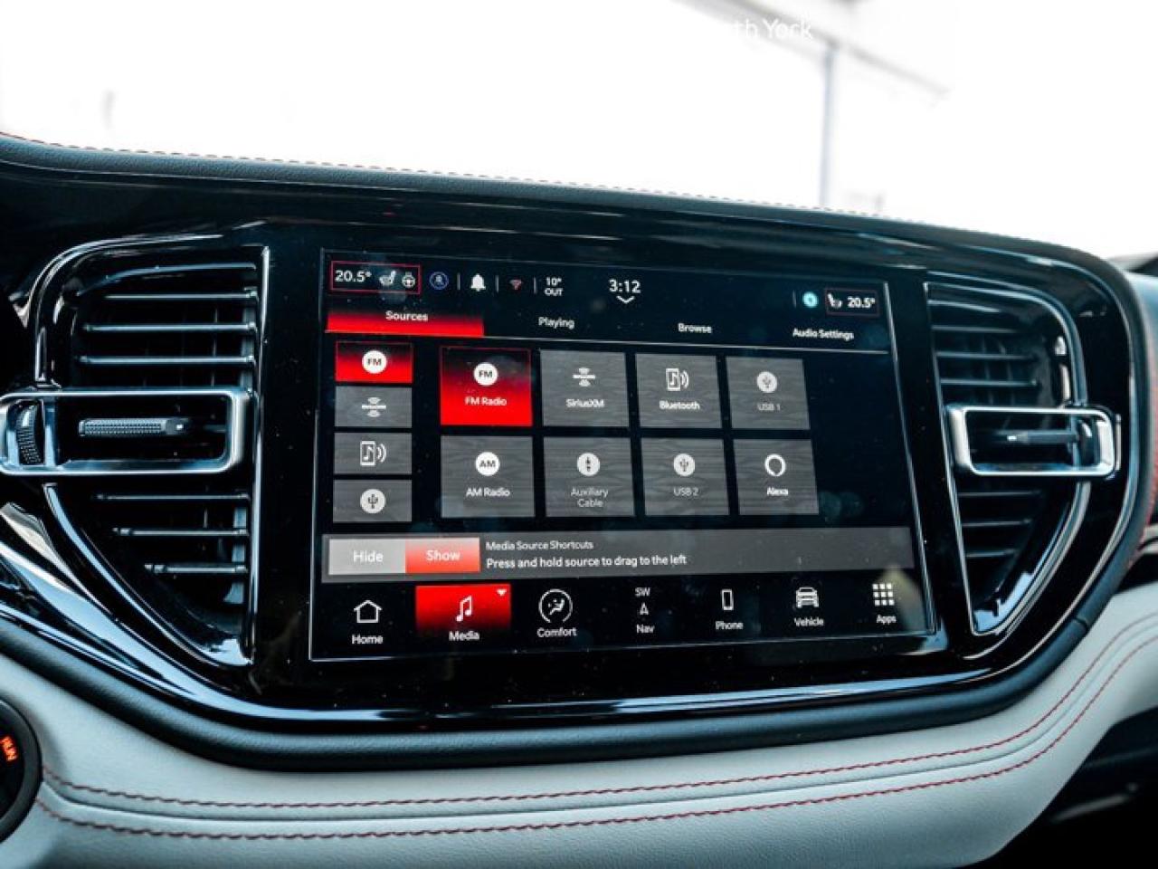 2024 Dodge Durango Citadel AWD Power Sunroof Navi Lane Sense Heated & Vented Seats Photo