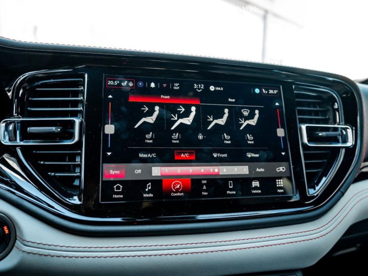 2024 Dodge Durango Citadel AWD Power Sunroof Navi Lane Sense Heated & Vented Seats Photo